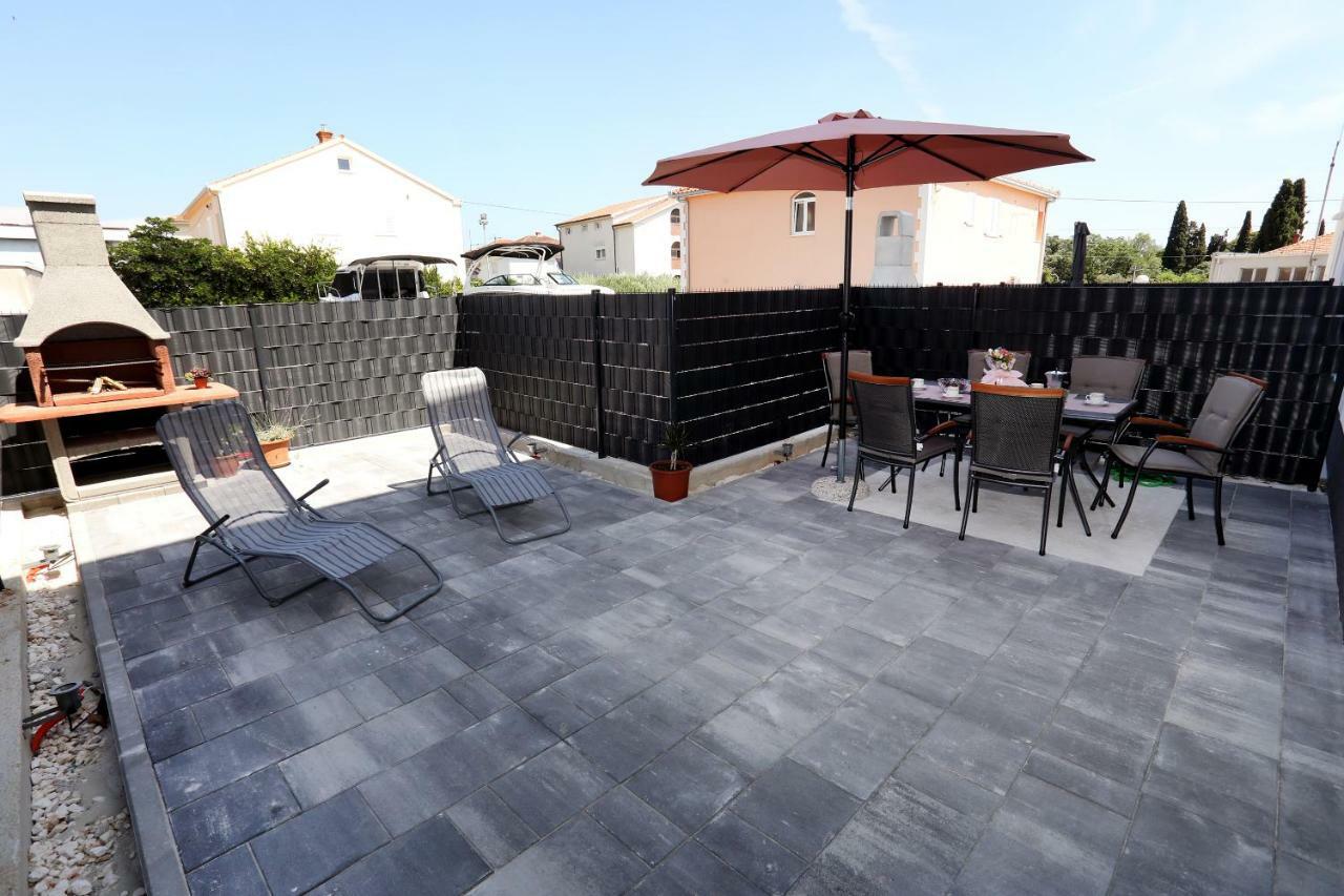 Apartment Little Marijeta Trogir Buitenkant foto